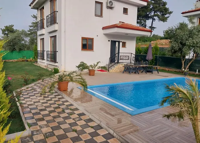 Erce Elegant Family With Pool Akyaka